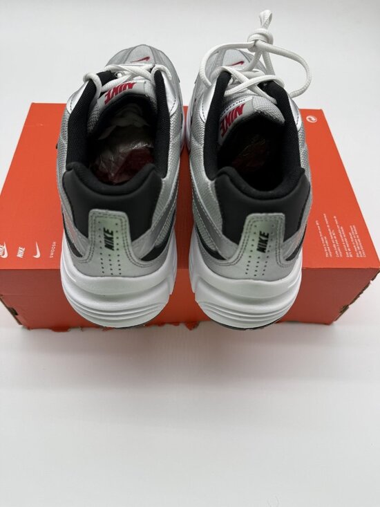 New Nike Initiator Shoes Mens Size 12 Silver Running Sneakers 394055 001 main image 4
